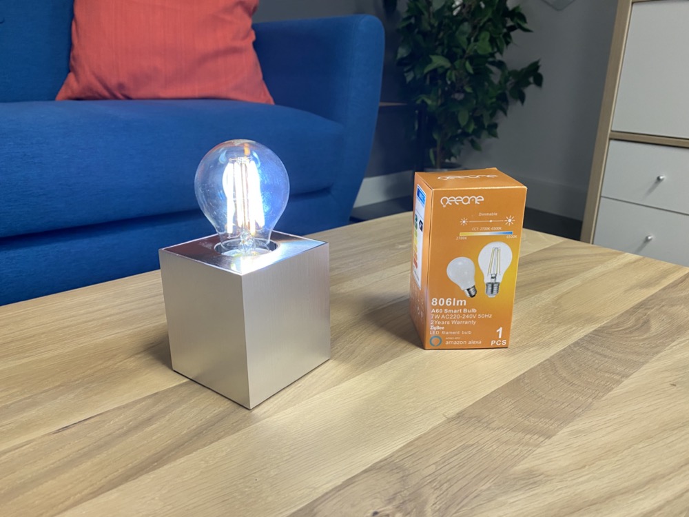 Hueblog: Oeeone Smart Filament: Günstige E27-Lampe mit White Ambiance