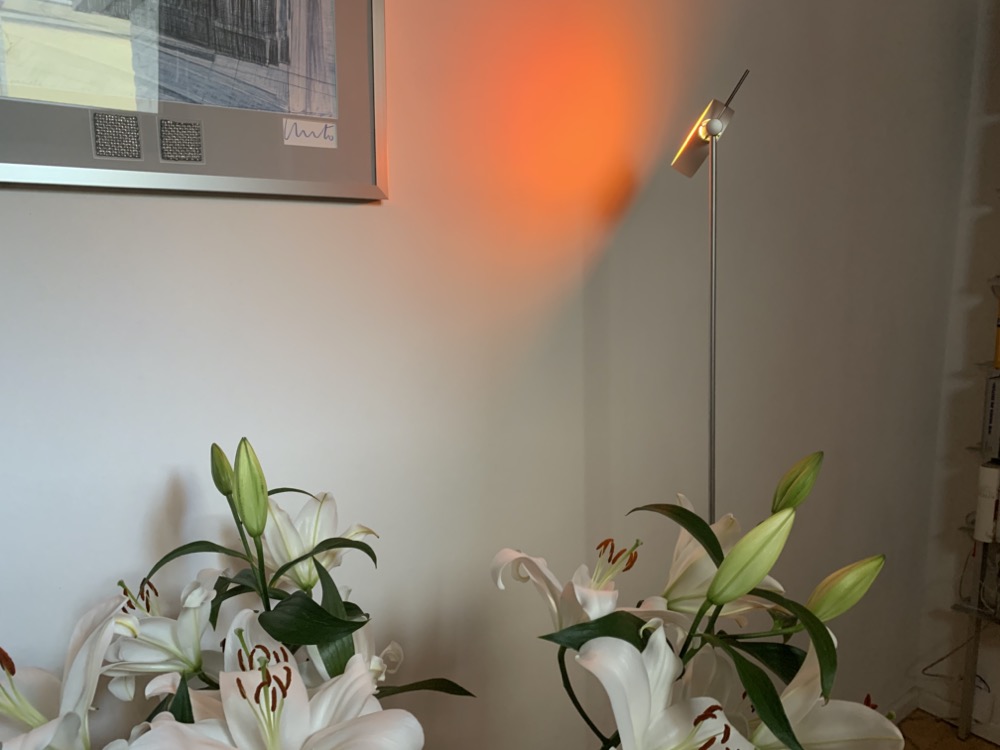 Hueblog: Zeig‘ dein Hue: LED-Module in klassische Stehlampe integriert