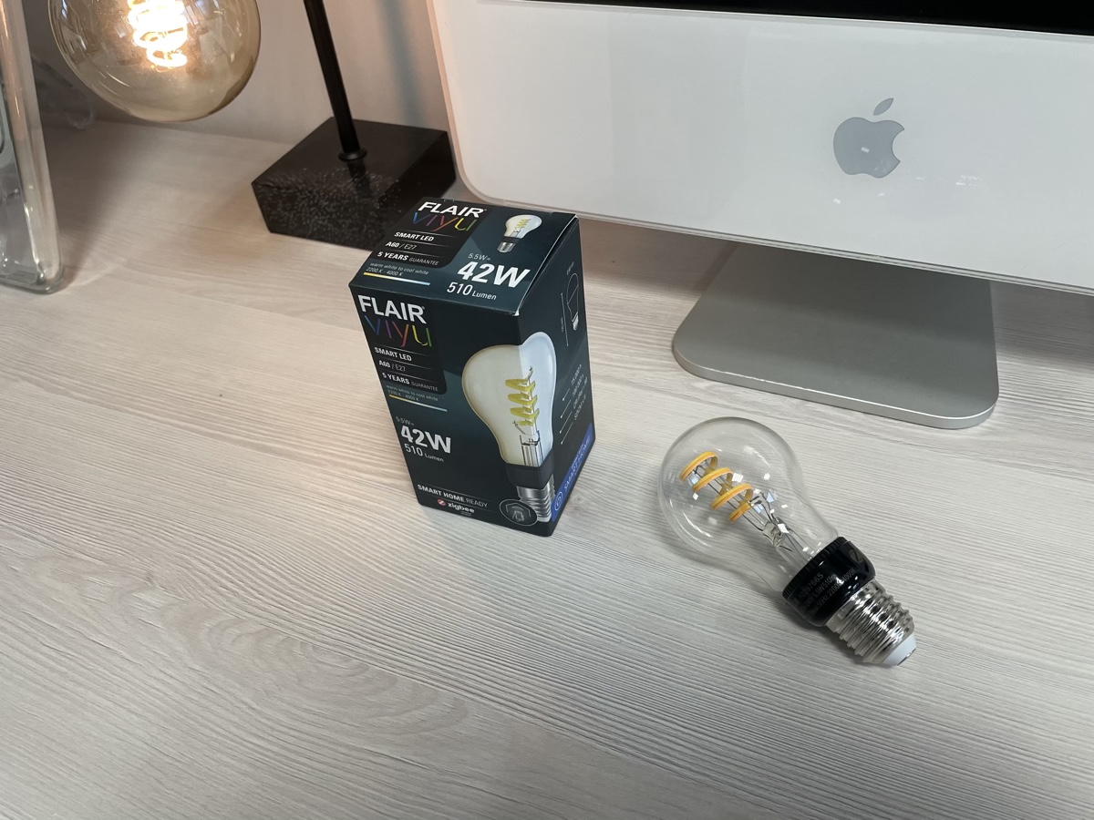 Hueblog: Flair Viyu: Neue Filament-Lampe mit verschiedenen Weißtönen ausprobiert